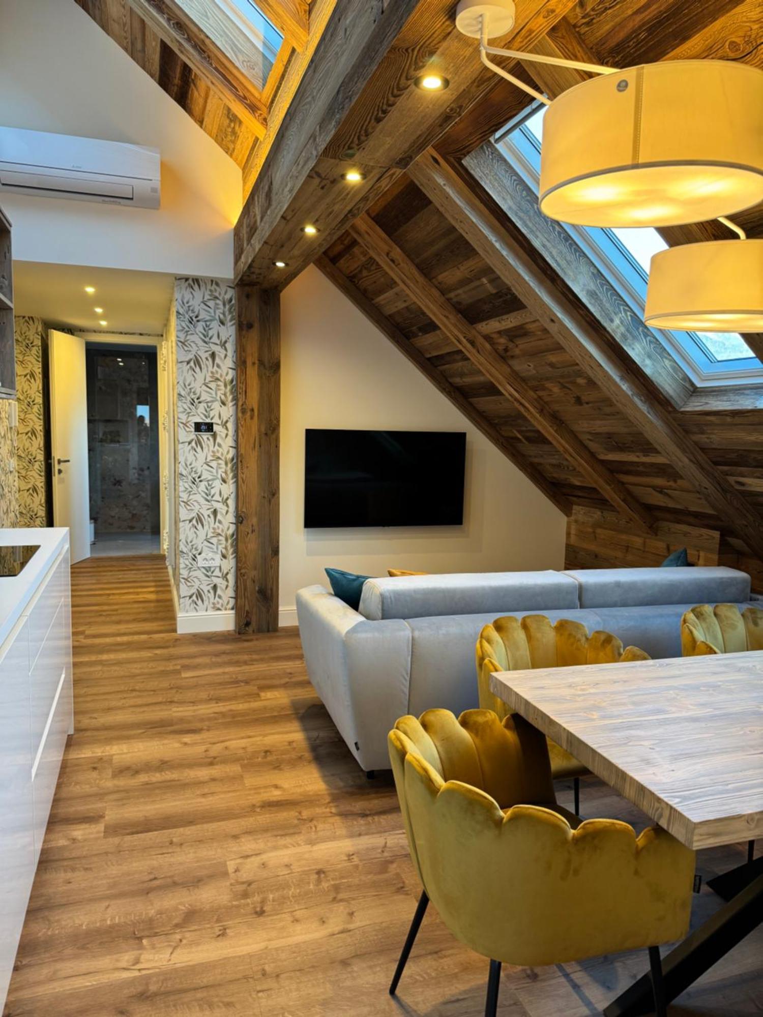 Vila Urbana Luxury Apartments 레쎄 외부 사진